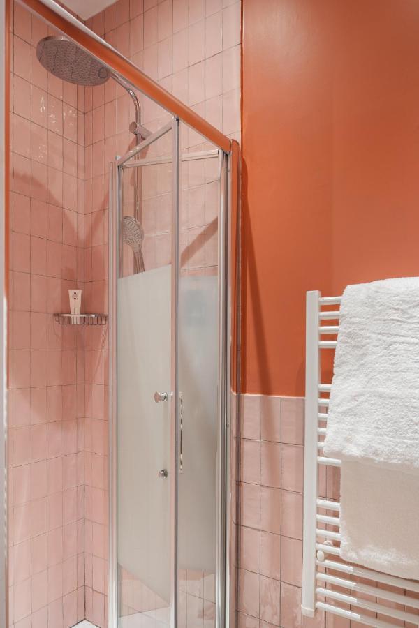 Edgar Suites Martyrs - Loft Paris Bagian luar foto